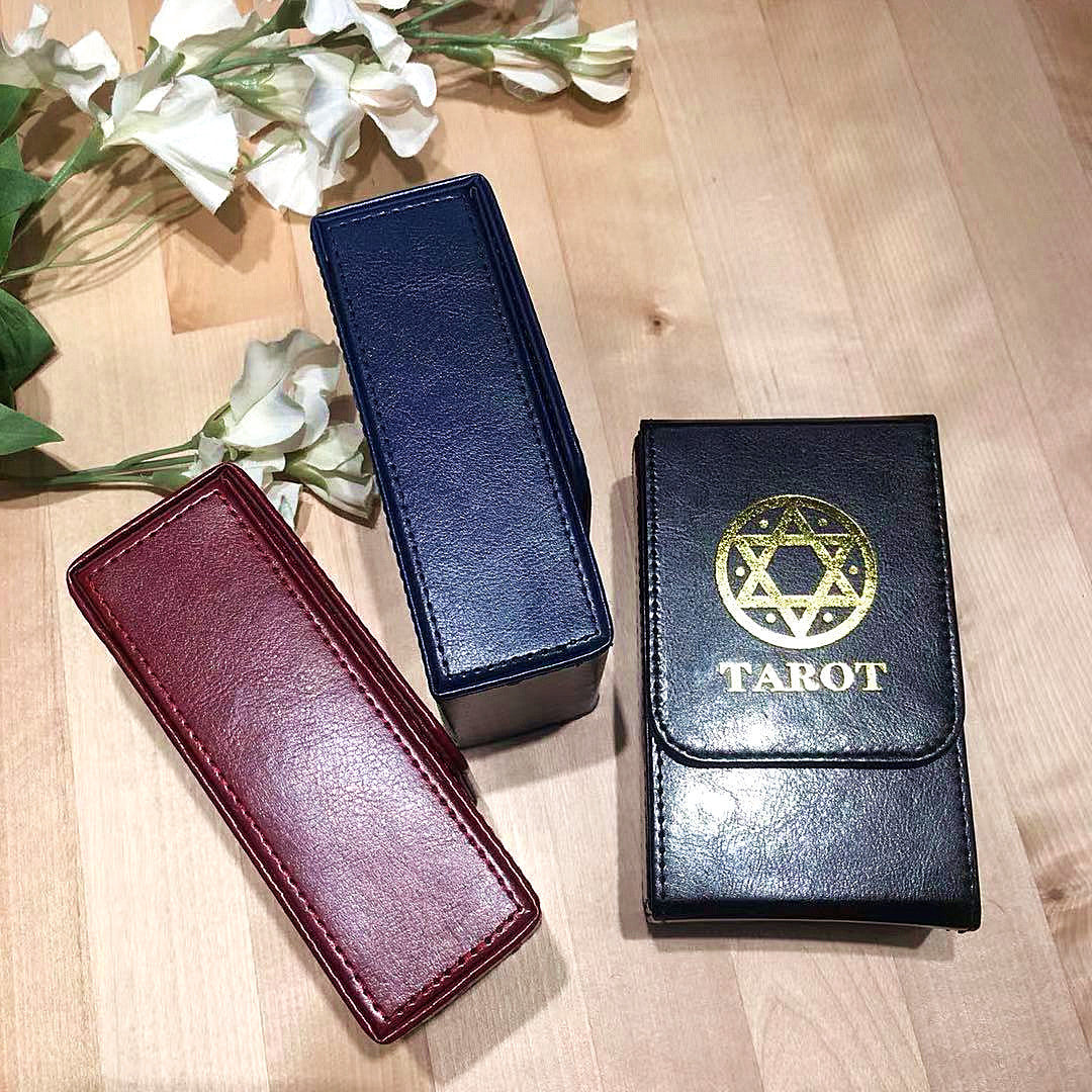 Coffret de Rangement pour Tarot en Cuir  – Élégance et Protection